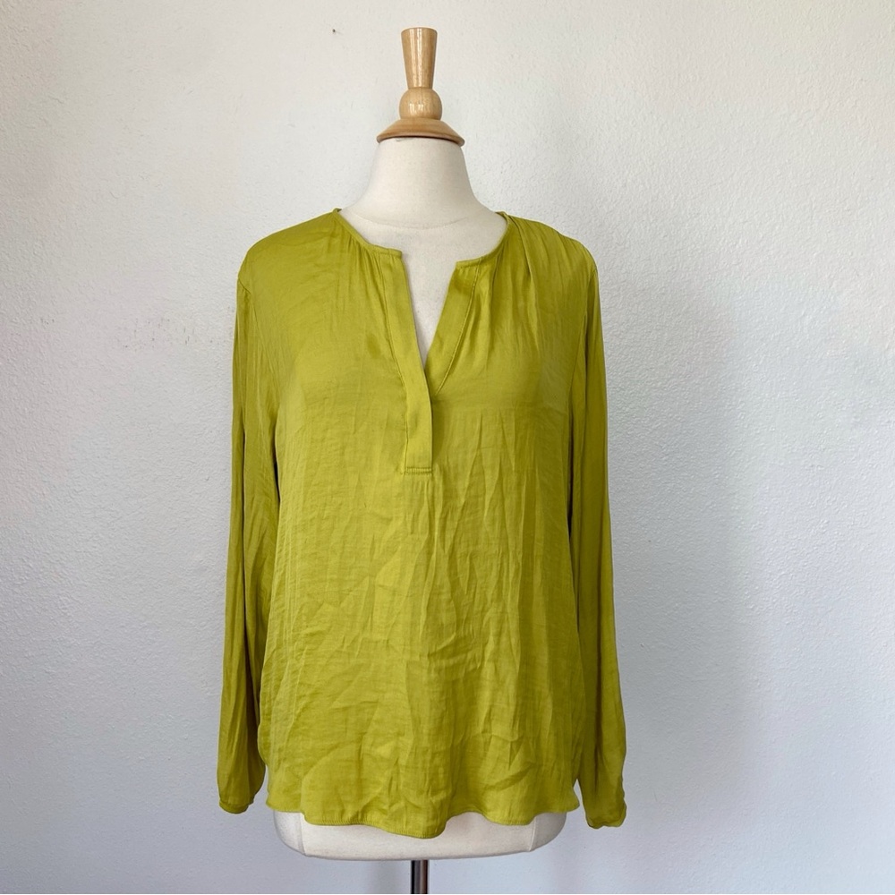 Solid Green Long Sleeve V-Neck Blouse